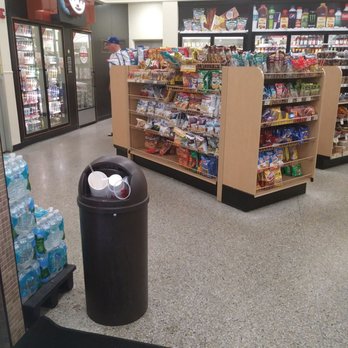 Wawa - Overflowing trash - Gas Stations Near Me - Lakeland, Florida