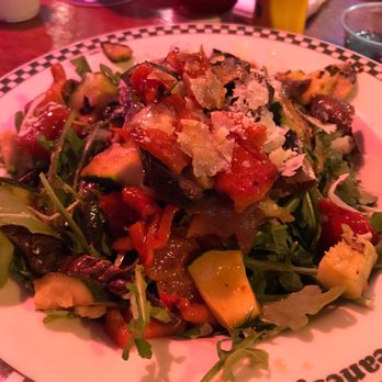 Barney's Beanery - Veggie salad - Breakfast & Brunch Near Me - Burbank, California Barney's Beanery - Veggie salad - Breakfast & Brunch Near Me - Burbank, California