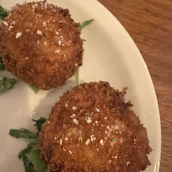 Table on 6th - Stuffed mushrooms - Burgers Near Me - Bentonville, Arkansas Table on 6th - Stuffed mushrooms - Burgers Near Me - Bentonville, Arkansas
