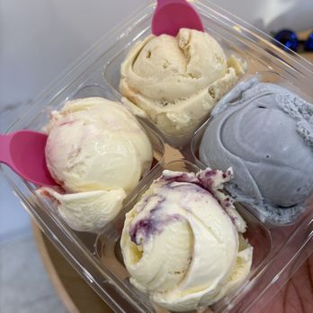 Ice Cream Social - Ice Cream & Frozen Yogurt Near Me - Madison, Wisconsin