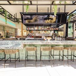 Gravity Heights - Mission Valley - Outdoor Bar View