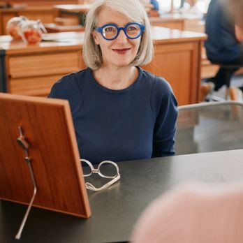 Brillen Schneider - Unabhängige Designerbrillen und Nischenmarken mit persönlicher Brillenberatung und höchstem Service in München - Eyewear & Opticians Near Me - Munich, BY Brillen Schneider - Unabhängige Designerbrillen und Nischenmarken mit persönlicher Brillenberatung und höchstem Service in München - Eyewear & Opticians Near Me - Munich, BY