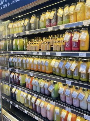 Lassens Natural Foods & Vitamins by null