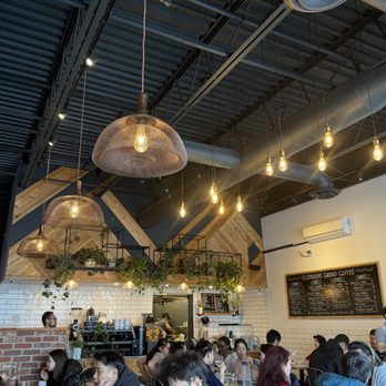 Elephant Grind Coffee - Interior - Coffee & Tea Near Me - Richmond Hill, Ontario