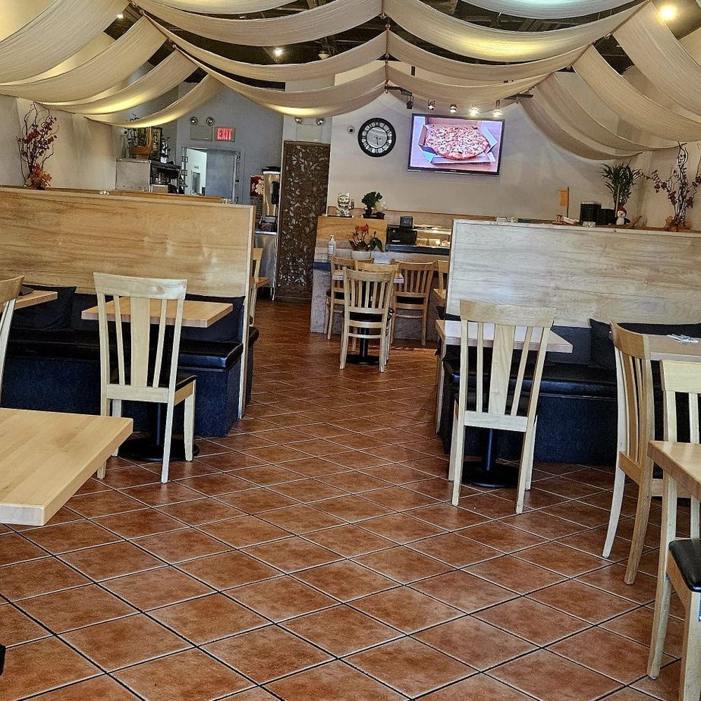 Heng's Thai Cuisine - Interior - Thai Near Me - Springfield, Pennsylvania Heng's Thai Cuisine - Interior - Thai Near Me - Springfield, Pennsylvania