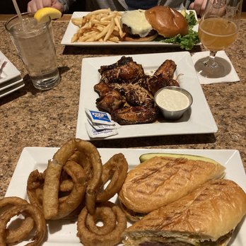 The Thirsty Turtle - Cuban with onion rings, Cuba libra wings, boar burger special - American Near Me - Florham Park, New Jersey