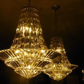 Geordie's at Wrigley Mansion - chandelier - New American Near Me - Phoenix, Arizona Geordie's at Wrigley Mansion - chandelier - New American Near Me - Phoenix, Arizona