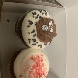 Red velvet cupcake and Double Chocolate Cupcake