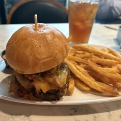 Westgate Pub - Westgate Burger