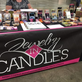 The Mom Made Market - Festivals Near Me - Honolulu, Hawaii