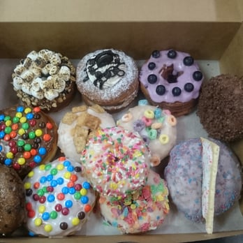 Friendly Donuts - Donuts Near Me - Orange, California Friendly Donuts - Donuts Near Me - Orange, California