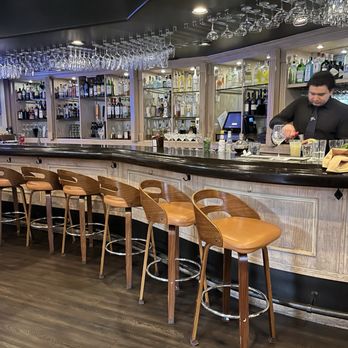 Ca Del Sole - Full Bar. - Italian Near Me - Toluca Lake, California