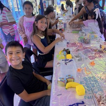 Cosmic Cat Claw Arcade - Arcades Near Me - Las Vegas, Nevada