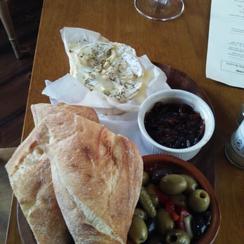Royal Oak & Castle - Baked Camembert plate - Pubs Near Me - Pevensey, ESX Royal Oak & Castle - Baked Camembert plate - Pubs Near Me - Pevensey, ESX