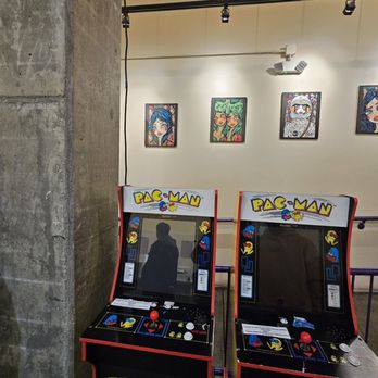 Kinrose Creamery - Pacman Arcade machine - Ice Cream & Frozen Yogurt Near Me - Pasadena, California Kinrose Creamery - Pacman Arcade machine - Ice Cream & Frozen Yogurt Near Me - Pasadena, California