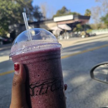 Wild Oak Cafe - Blue Hawaiian Smoothie - Cafes Near Me - Glendale, California Wild Oak Cafe - Blue Hawaiian Smoothie - Cafes Near Me - Glendale, California