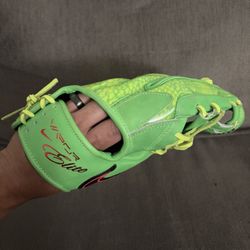DICK'S Sporting Goods - Nike Vapor Elite baseball gloves