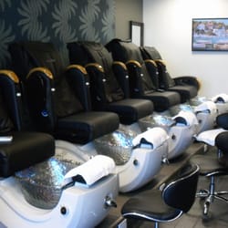 Happy Nails and Spa