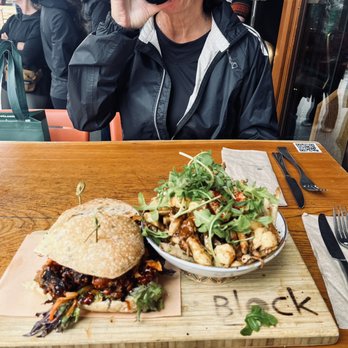 Block Kitchen + Bar - Sandwiches Near Me - Banff, Alberta