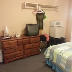 Gun Lake Motel - As you can see, you get a coffee maker, TV (with cable), microwave, and mini-fridge.