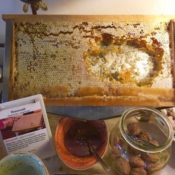 Corte di Gabriela - The fresh honey from the honey comb was an ideal compliment to my breakfast. - Hotels Near Me - Venezia, VE