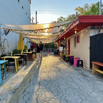 Mercado Sin Nombre - Early morning - Mexican Near Me - Austin, Texas