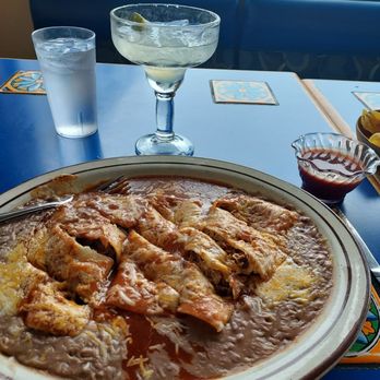 Mazatlan Mexican - 3 enchilada plate, needs some loving - Mexican Near Me - Depoe Bay, Oregon Mazatlan Mexican - 3 enchilada plate, needs some loving - Mexican Near Me - Depoe Bay, Oregon