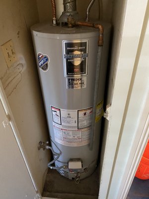 Hot Shots Drain and Plumbing Logo