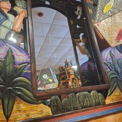 Coyol Mexican Bar & Grill - Dining area