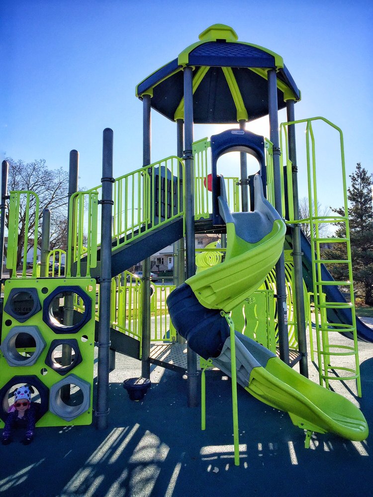 SENTINEL PARK Updated October 2024 1933 Madera St, Waukesha