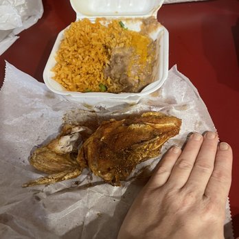 La Cucaracha Restaurante - Fried chicken - Mexican Near Me - Saint Paul, Minnesota La Cucaracha Restaurante - Fried chicken - Mexican Near Me - Saint Paul, Minnesota