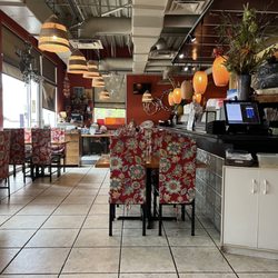 Sake Too - Inside the restaurant