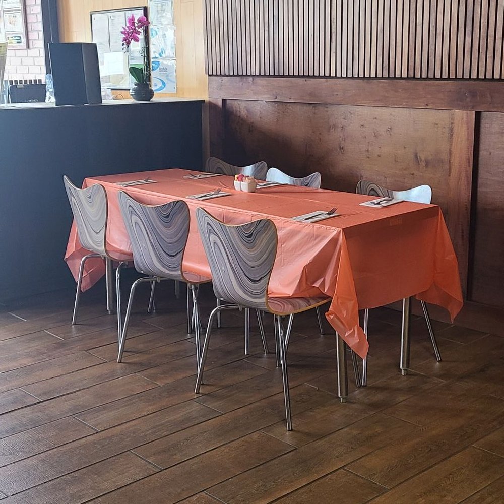 Noom Thai Bistro - Inside - Thai Near Me - Jacksonville, Florida Noom Thai Bistro - Inside - Thai Near Me - Jacksonville, Florida
