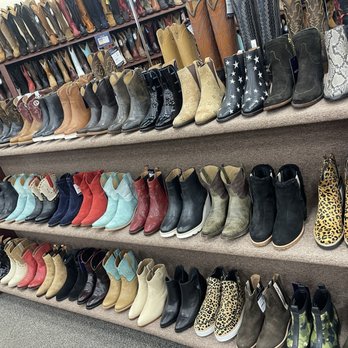 Lucchese - Ladies boots - Leather Goods Near Me - El Paso, Texas