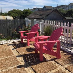 Sea Spray Cottages - Private fenced in yard
