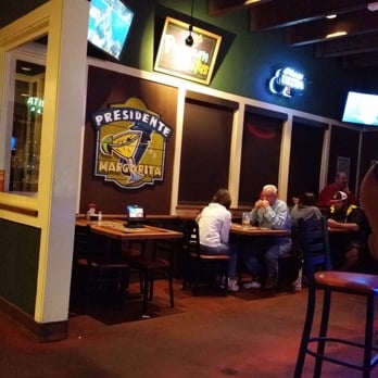 Chili's - Wall decor - Tex-Mex Near Me - Pryor, Oklahoma Chili's - Wall decor - Tex-Mex Near Me - Pryor, Oklahoma