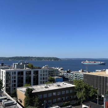Mediterranean Inn - Water views from the roof - Hotels Near Me - Seattle, Washington Mediterranean Inn - Water views from the roof - Hotels Near Me - Seattle, Washington