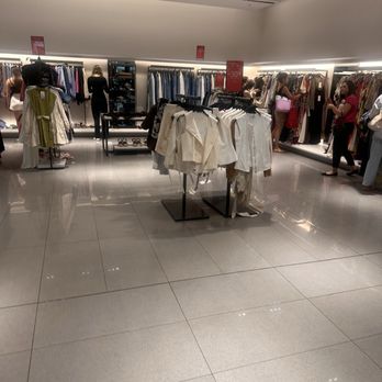 Zara - Department Stores Near Me - Roseville, California
