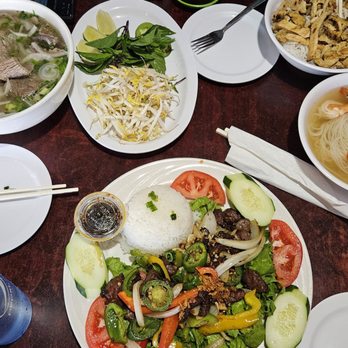 Pho Bay 2 - Shaking beef,  kids' chicken bowl,  pho - Vietnamese Near Me - Silverthorne, Colorado