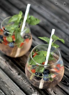 Bartenders and Event Set Up - At MG Events , we turn every event into an unforgettable experience with our meticulous attention to detail and vibrant, positive energy. From customized drinks to delectable dishes, we work hard to match any theme and exceed your expectations. Let us make your next event exceptional!