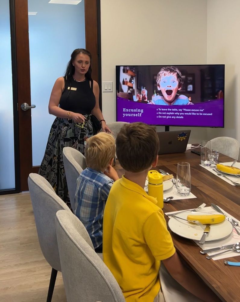 Lluxxall - child therapist in Solana Beach, CA