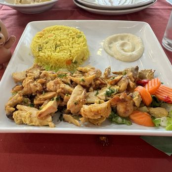 Yahya's Mediterranean Grill & Pastries - Chicken Shawarma Plate lunch - Mediterranean Near Me - Denver, Colorado Yahya's Mediterranean Grill & Pastries - Chicken Shawarma Plate lunch - Mediterranean Near Me - Denver, Colorado