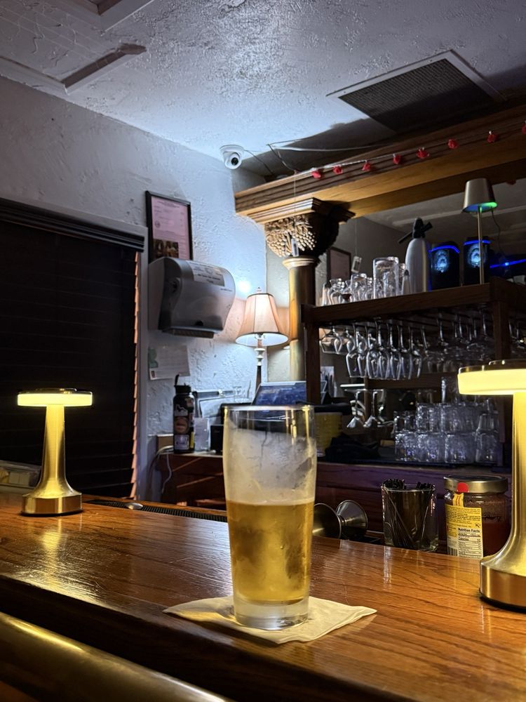 The Wine Cellar & Martini Bar