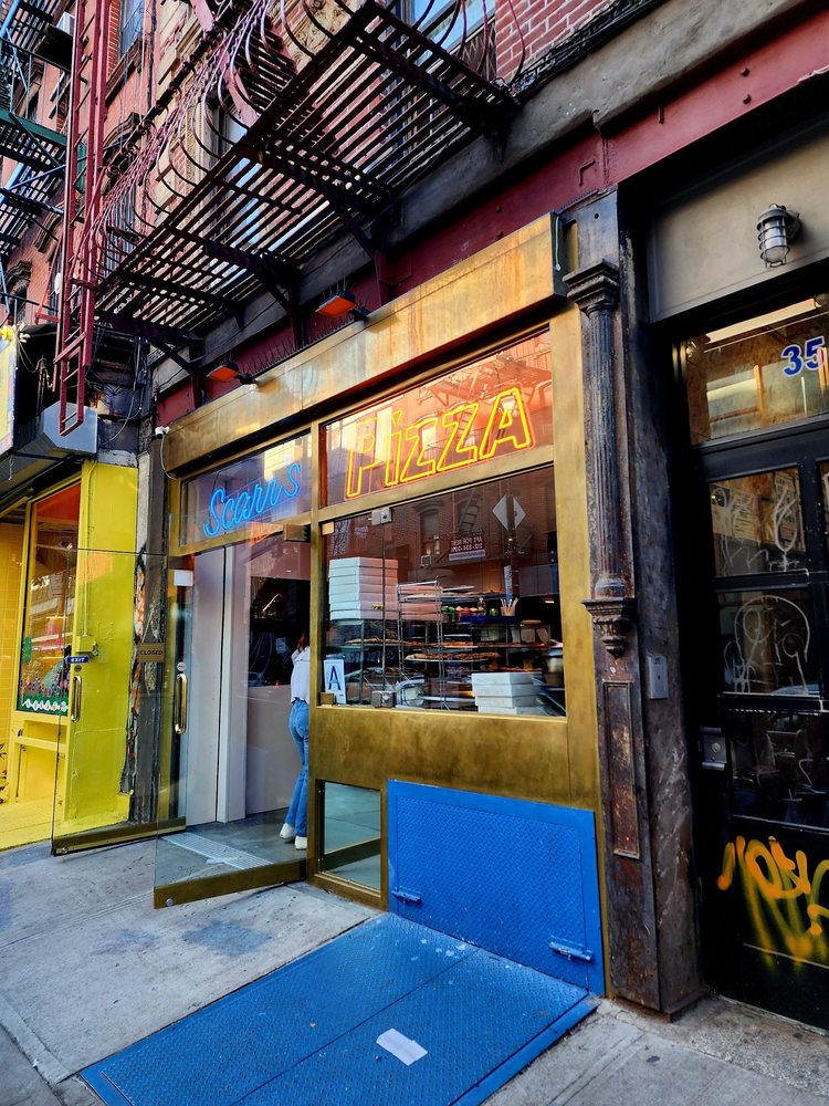 Scarr's Pizza
