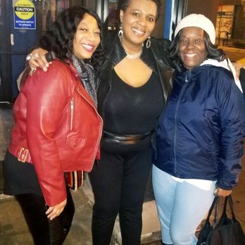 Buddy Guy's Legends - Me my sis Shannon and her classmate Valencia Bey - Jazz & Blues Near Me - Chicago, Illinois