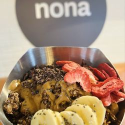 Nona - Decadent açaí bowl