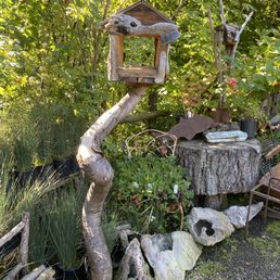 Birdhouse vignette