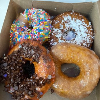 Annie's Hot Donuts - Donuts Near Me - Mount Pleasant, South Carolina Annie's Hot Donuts - Donuts Near Me - Mount Pleasant, South Carolina