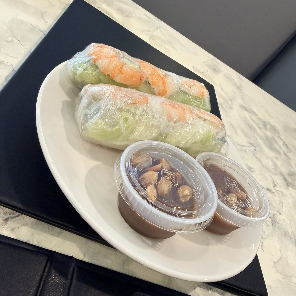 Pho Bun Me - Fresh Summer Rolls - Vietnamese Near Me - West Columbia, South Carolina