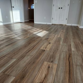Adonay Flooring & Painting - a hardwood floor - Flooring Near Me - Pflugerville, Texas Adonay Flooring & Painting - a hardwood floor - Flooring Near Me - Pflugerville, Texas